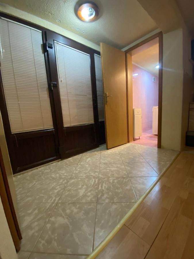 Apartman Benjamin Apartment Tuzla Exterior foto
