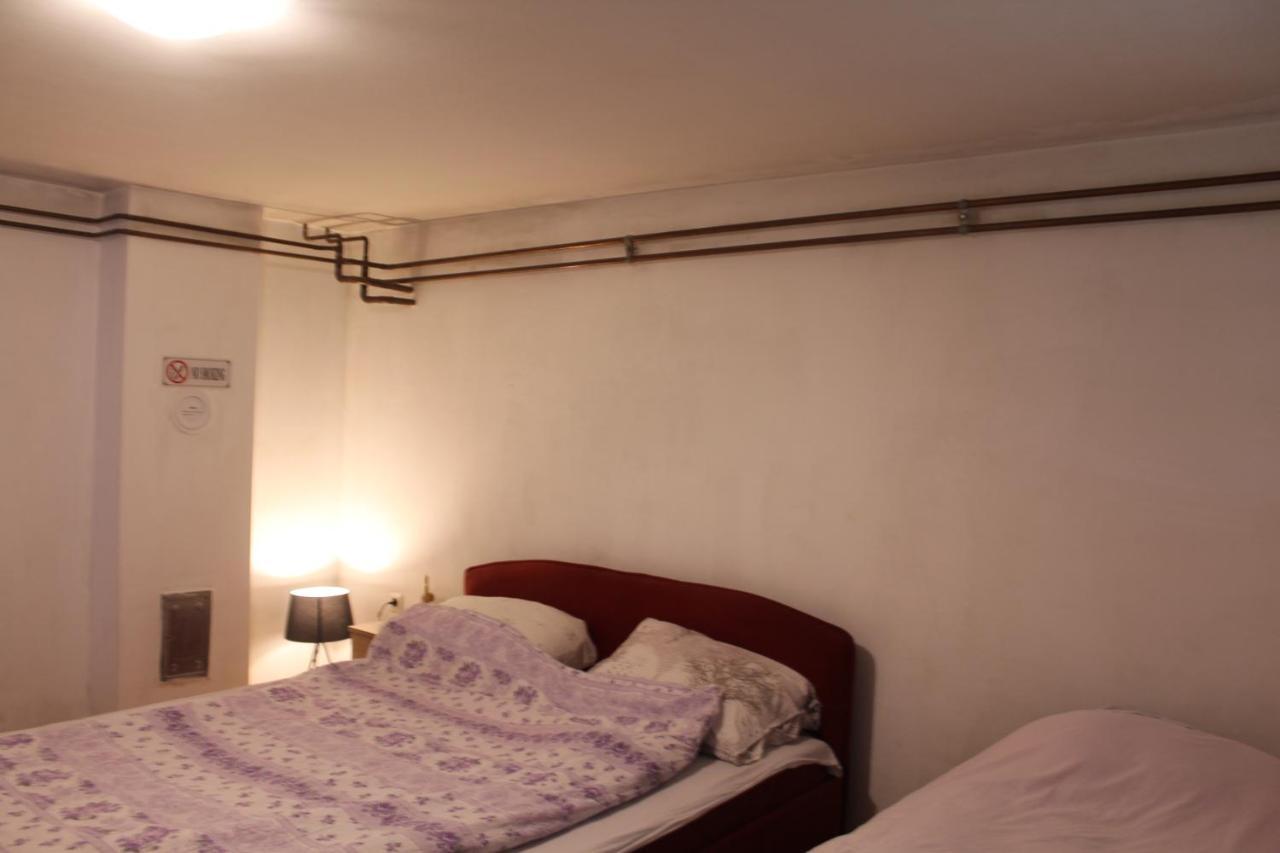 Apartman Benjamin Apartment Tuzla Exterior foto